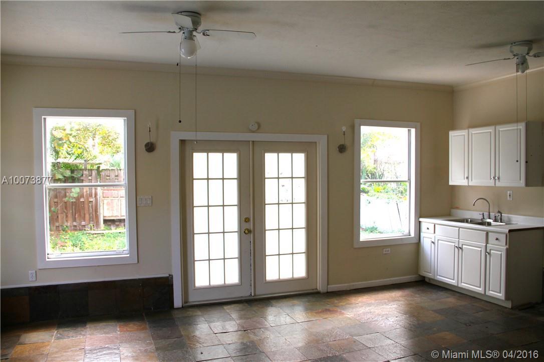 514 Churchill Road West Palm Beach, FL 33405 - Photo 15 of 21
