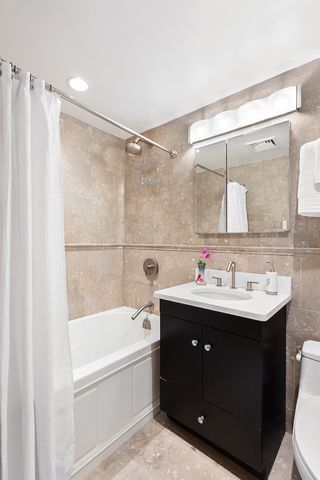 $705,000 | 175 Willoughby Street, Unit 11A | Downtown Brooklyn