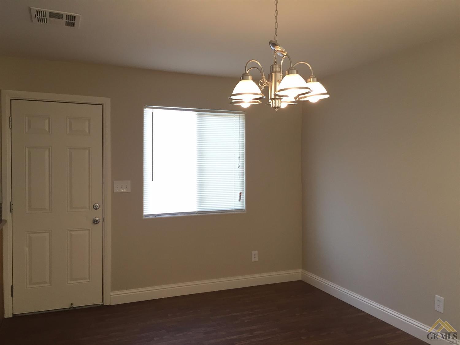 1812 Filson Street Bakersfield, CA 93307 - Photo 4 of 10