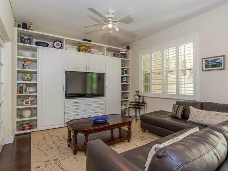 5774 Southwest 76th Terrace South Miami, FL 33143 - Photo 14 of 35