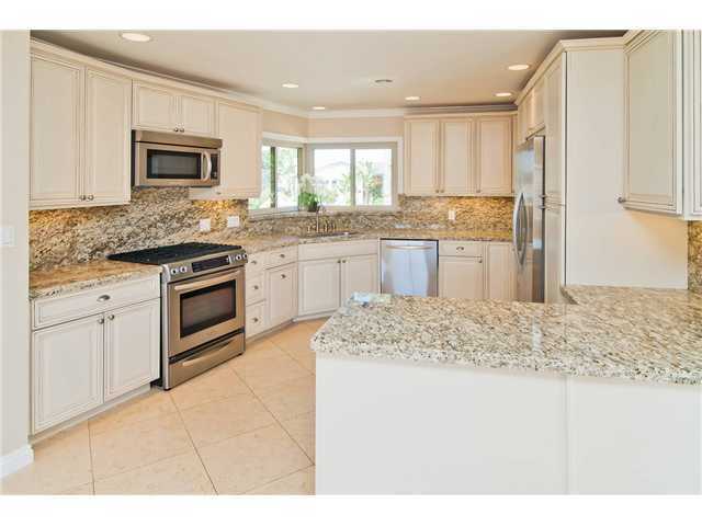 345 Ricardo Place La Jolla, CA 92037 - Photo 2 of 9 Completely Remodeled Kitchen