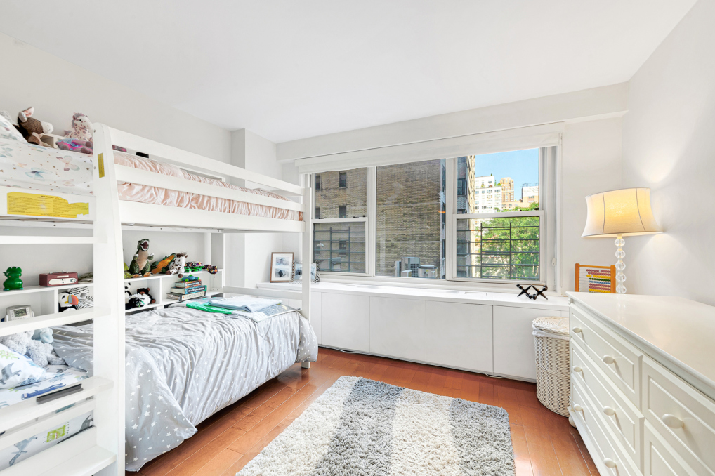 370 East 76th Street, Unit A803 Manhattan, NY 10021 - Photo 5 of 8