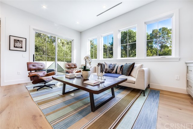 4525 Libbit Avenue Encino, CA 91436 - Photo 43 of 65