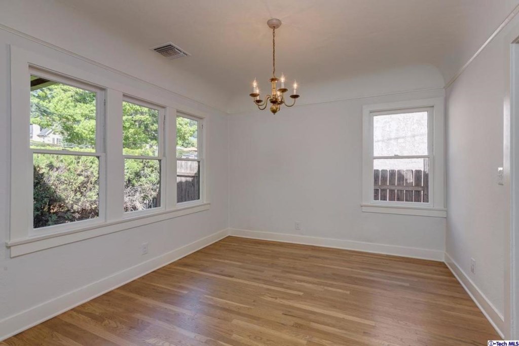 318 East Altadena Drive Altadena, CA 91001 - Photo 7 of 17 Additional Photo