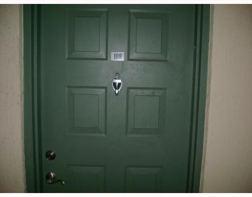 420 South Park Road, Unit 2108 Hollywood, FL 33021 - Photo 3 of 14