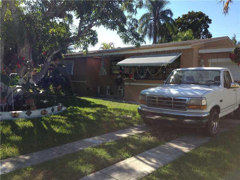 30100 Southwest 168th Court Homestead, FL 33030 - Photo 2 of 4