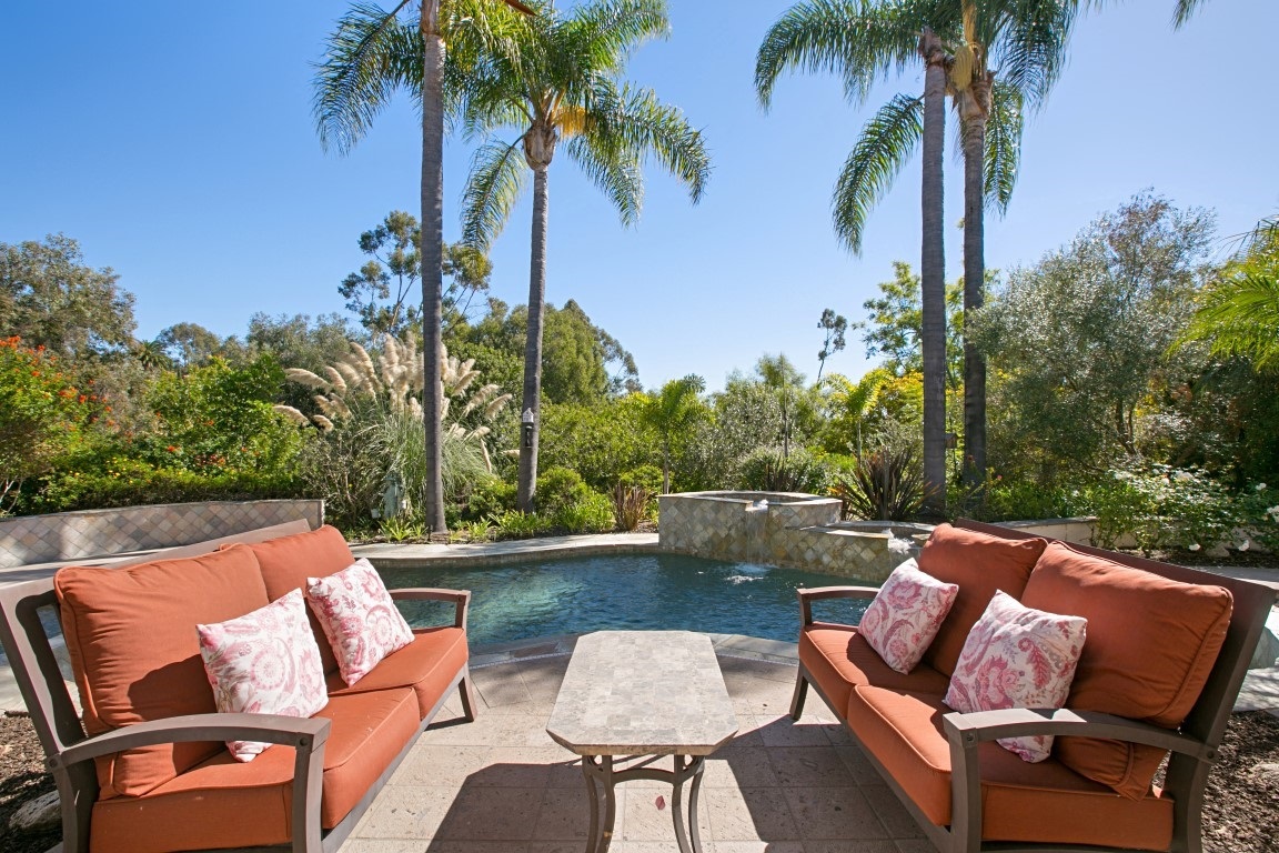 17227 Circa Oriente Rancho Santa Fe, CA 92067 - Photo 2 of 10