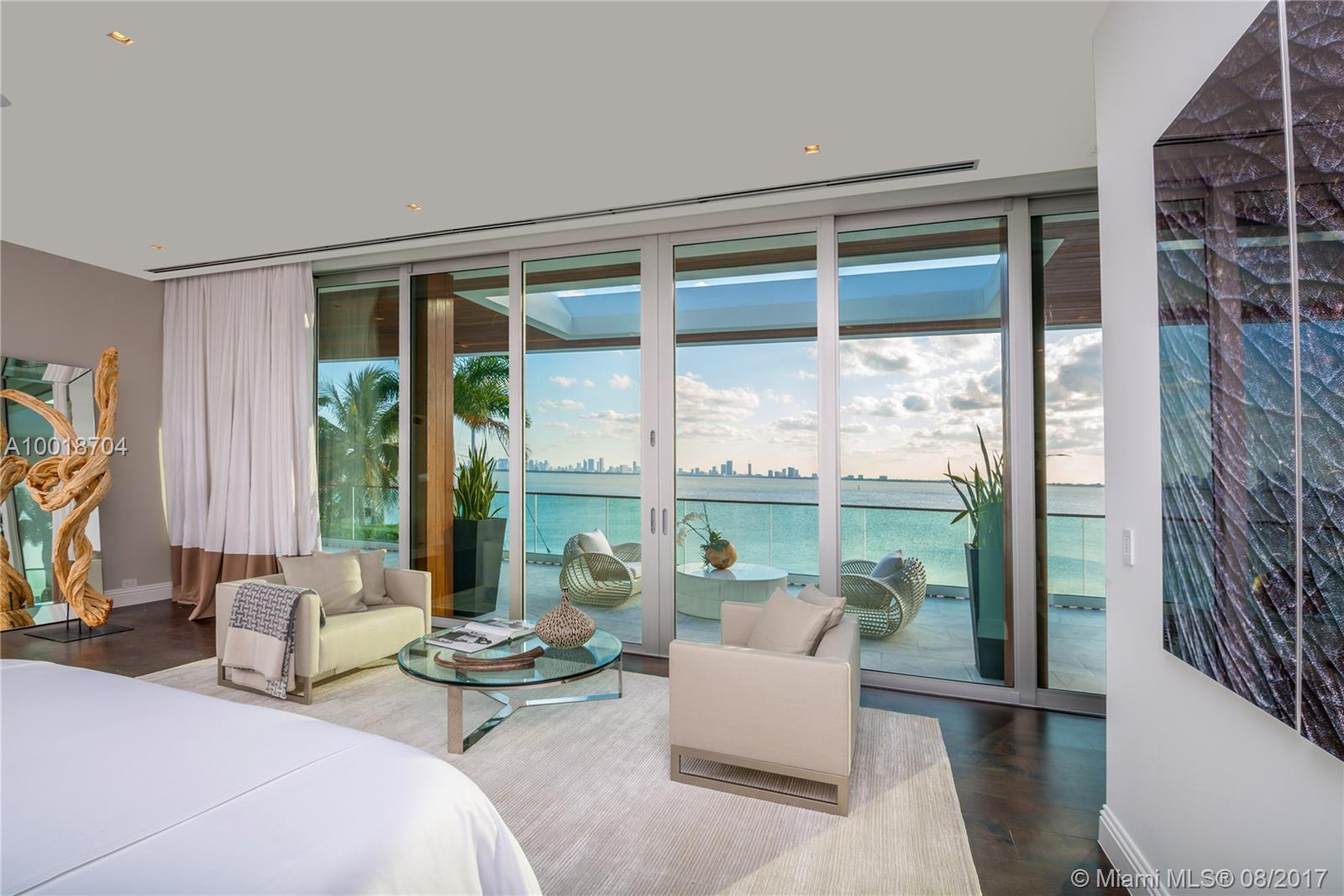 5446 North Bay Road Miami Beach, FL 33140 - Photo 18 of 35