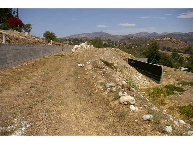 13827 Belvedere Drive Poway, CA 92064 - Photo 17 of 24