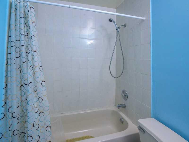 21733 Southwest 99th Avenue Miami, FL 33190 - Photo 10 of 18