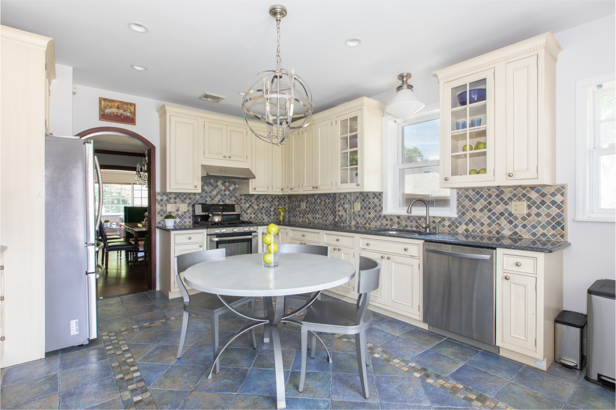 160-18 Powells Cove Boulevard, Unit MANSION Queens, NY 11357 - Photo 10 of 23