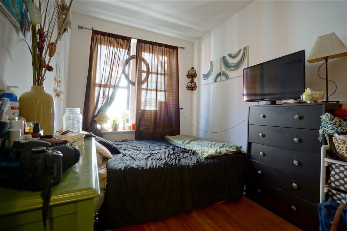 532 East 82nd Street, Unit 17 Manhattan, NY 10028 - Photo 4 of 7