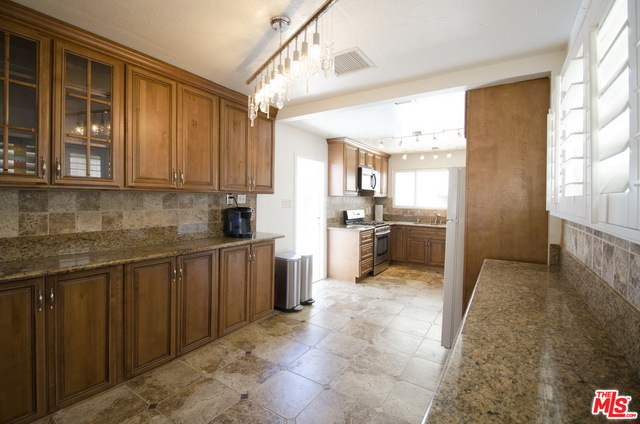 416 Sunridge Street Playa del Rey, CA 90293 - Photo 5 of 22