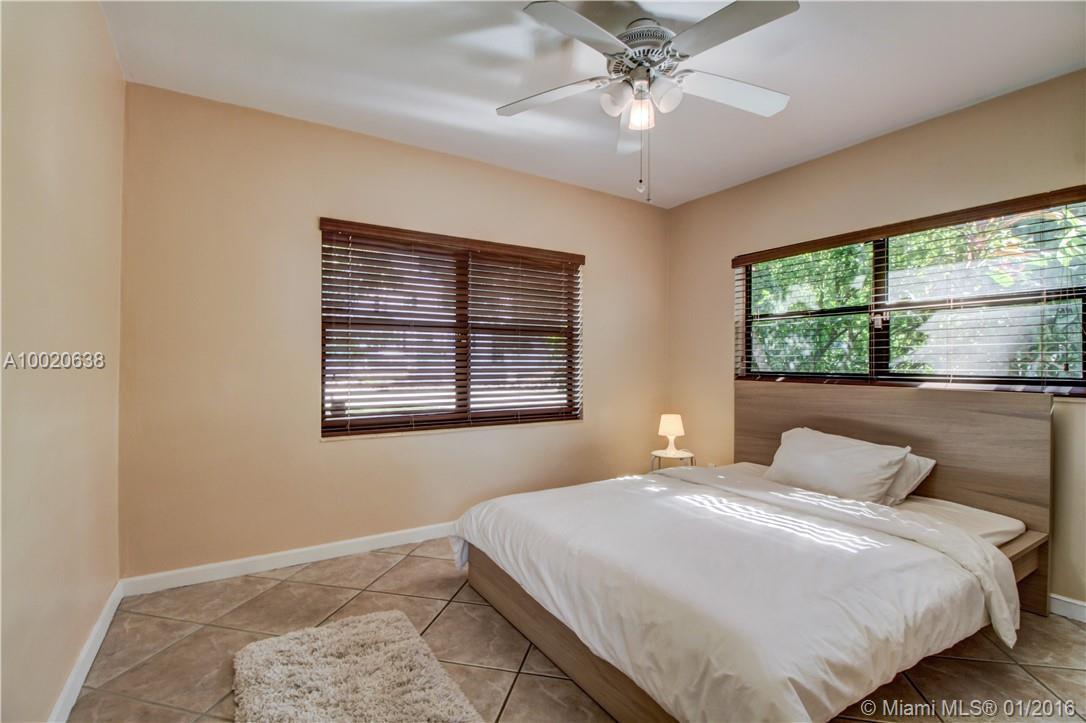 Ojus Miami, FL 33180 - Photo 10 of 13