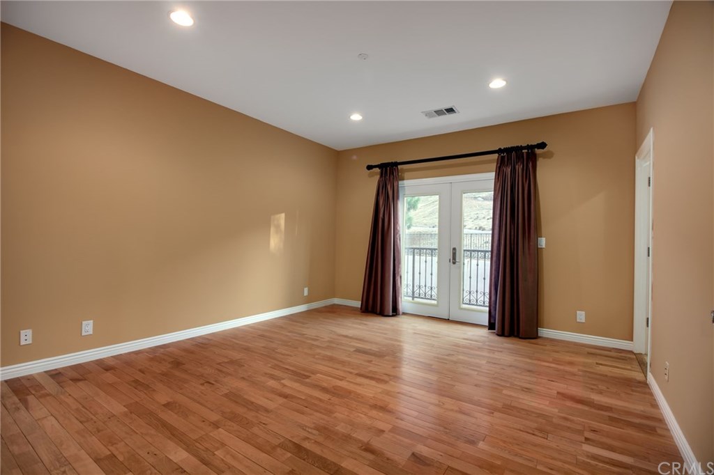 22436 North Summit Ridge Circle Chatsworth, CA 91311 - Photo 28 of 39