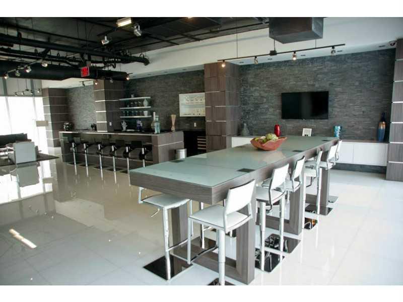 601 Northeast 36th Street, Unit 910 Miami, FL 33137 - Photo 12 of 16