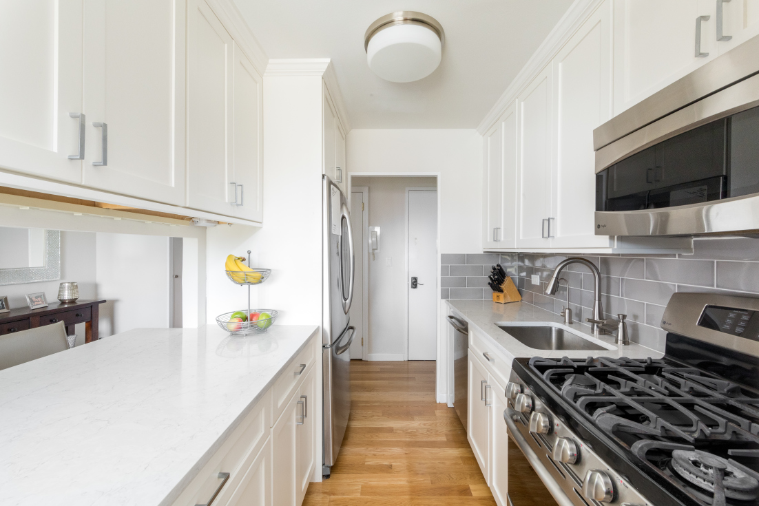 370 East 76th Street, Unit B1805 Manhattan, NY 10021 - Photo 4 of 12