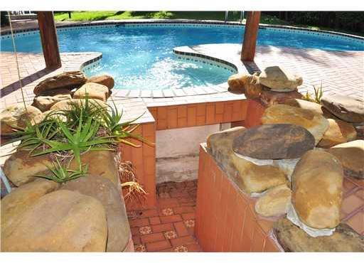 2020 Southwest 99th Avenue Miami, FL 33165 - Photo 14 of 14