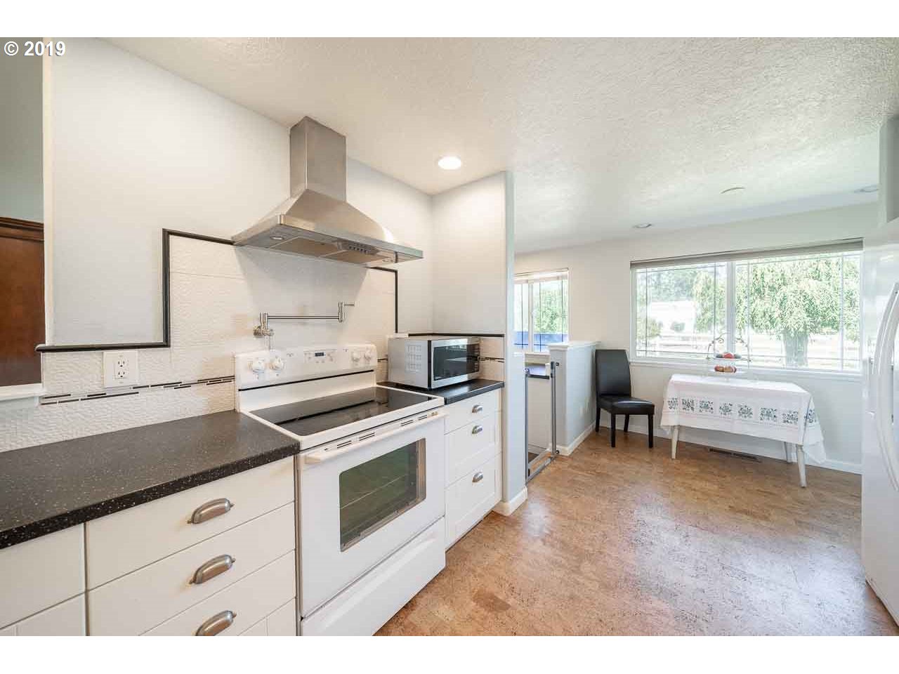 10315 River Road Northeast Keizer, OR 97303 - Photo 7 of 29