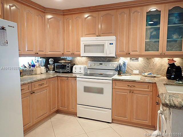 801 Forsyth Street Boca Raton, FL 33487 - Photo 11 of 19
