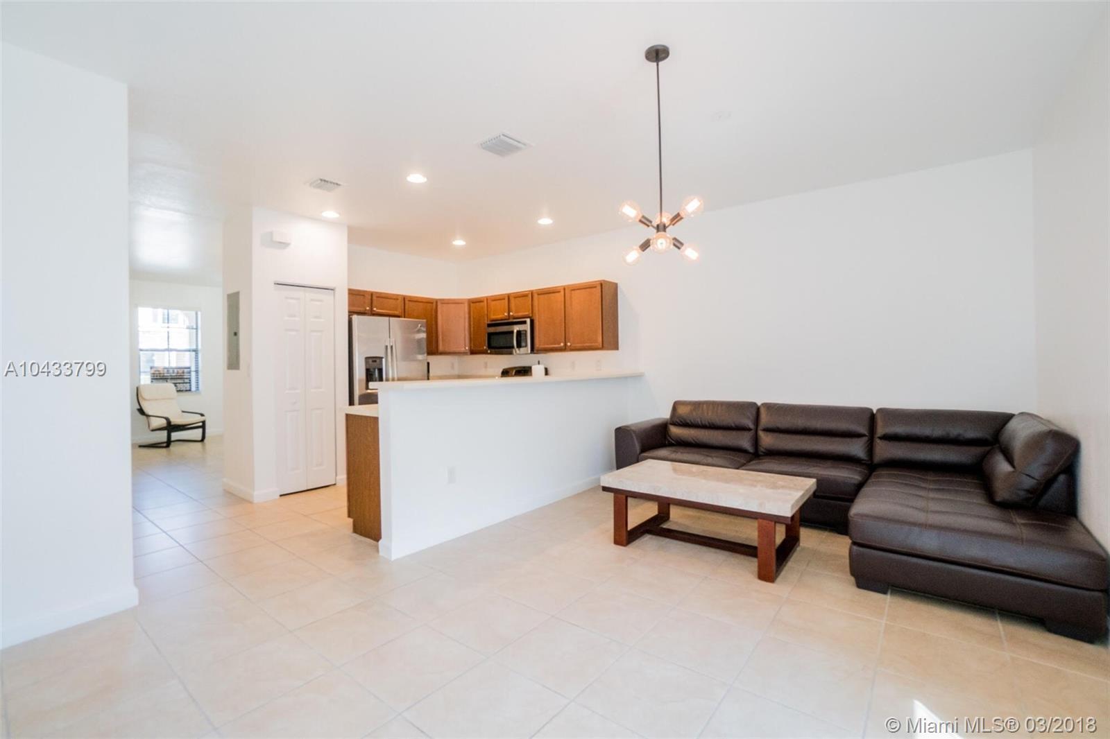 3218 Southeast 6th Street Homestead, FL 33033 - Photo 6 of 14