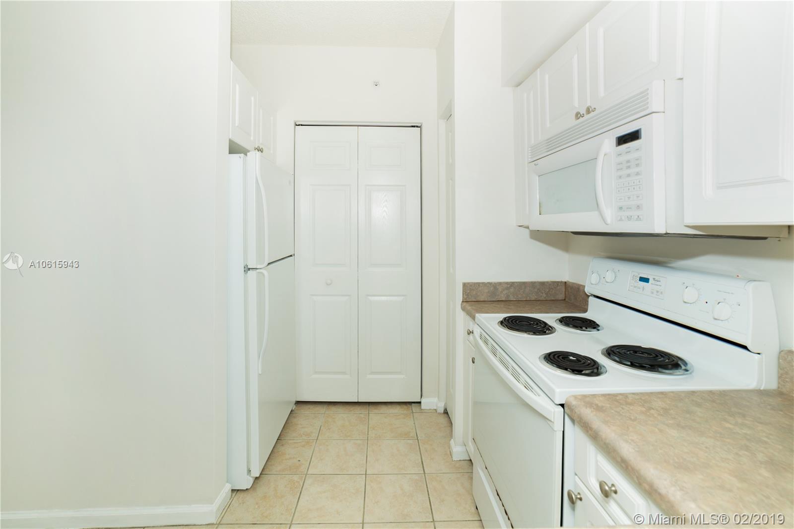 17100 North Bay Road, Unit 1514 Sunny Isles Beach, FL 33160 - Photo 35 of 38