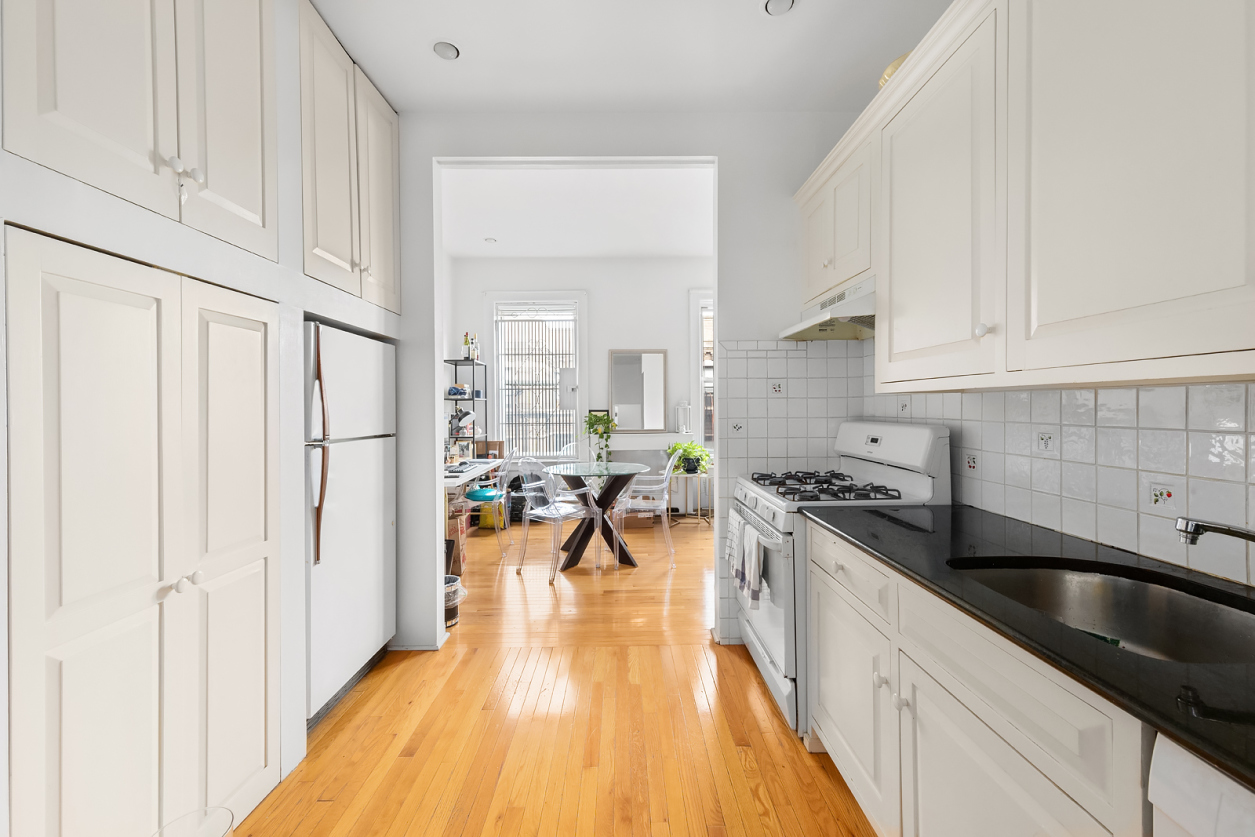 150 Sullivan Street, Unit 39 Manhattan, NY 10012 - Photo 4 of 8