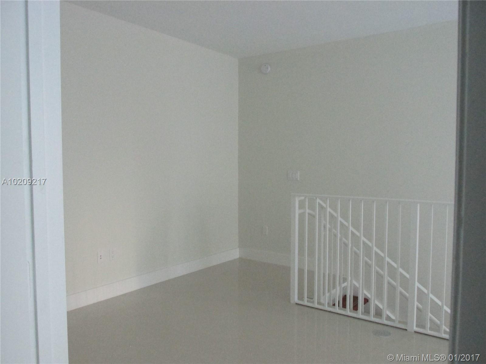 Edgewater Miami, FL 33137 - Photo 8 of 14