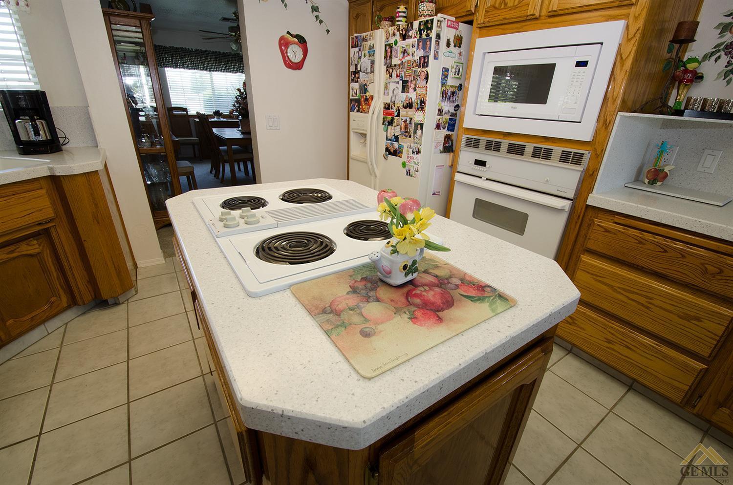 6905 Lindsay Road Bakersfield, CA 93313 - Photo 10 of 36 Gallery Image 10