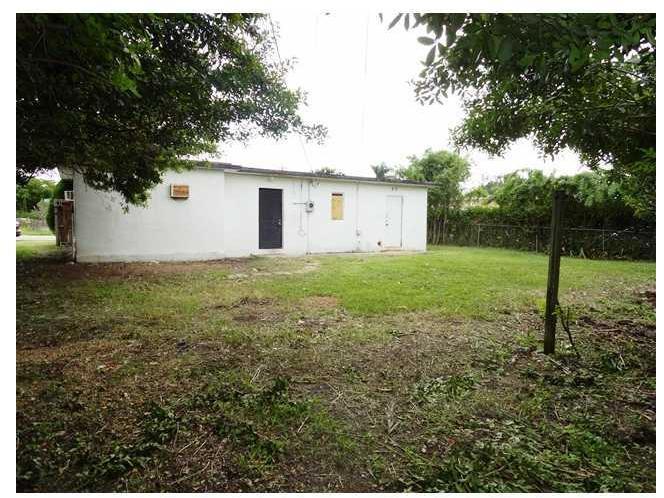 29200 Idaho Road Homestead, FL 33033 - Photo 10 of 13 Gallery Image 10