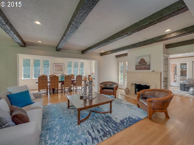 11745 Southwest Riverwood Road Portland, OR 97219 - Photo 7 of 16 Gallery Image 7
