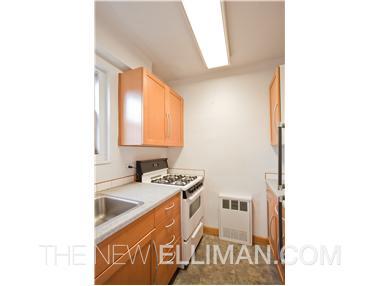 69 West 9th Street, Unit 8H Manhattan, NY 10011 - Photo 4 of 6