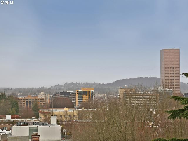 2430 Northwest Westover Road, Unit 300 Portland, OR 97210 - Photo 12 of 16 Gallery Image 12