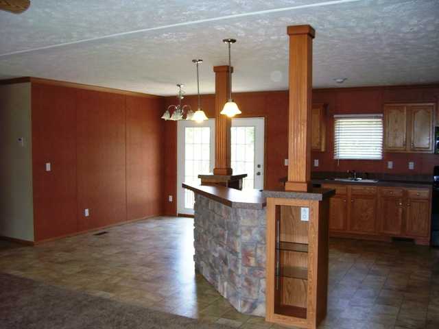 347 Baylor Road Senatobia, MS 38668 - Photo 7 of 19 Looking from Great Room toward Kitchen and Breakfast area.