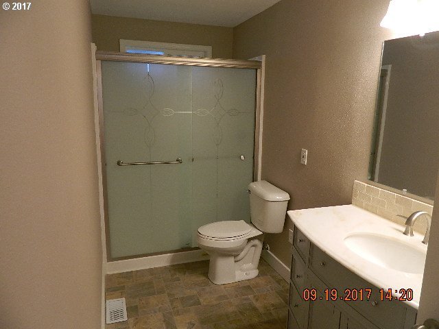 1290 Princeton Road Woodburn, OR 97071 - Photo 7 of 14 Gallery Image 7