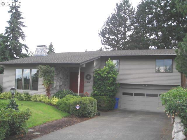3114 Southwest Ridge Drive Portland, OR 97219 - Photo 1 of 16 Gallery Image 1