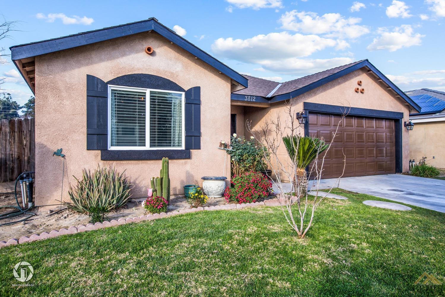 3812 Ridgemont Street Bakersfield, CA 93313 - Photo 1 of 32 Gallery Image 1