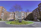 $470,000 | 250 Garth Rd, Unit 7B3 | Scarsdale