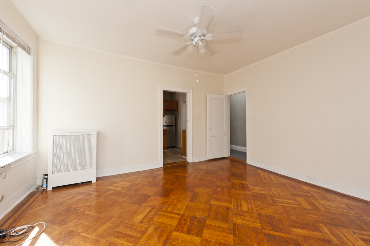 24-30 35th Street, Unit 2 Queens, NY 11103 - Photo 6 of 8
