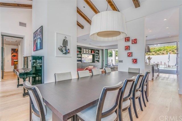 $3,900,000 | 925 Sandcastle Drive, Corona del Mar, CA 92625