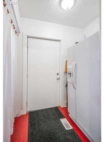 4603 Southeast Rural Street Portland, OR 97206 - Photo 13 of 14 Gallery Image 13