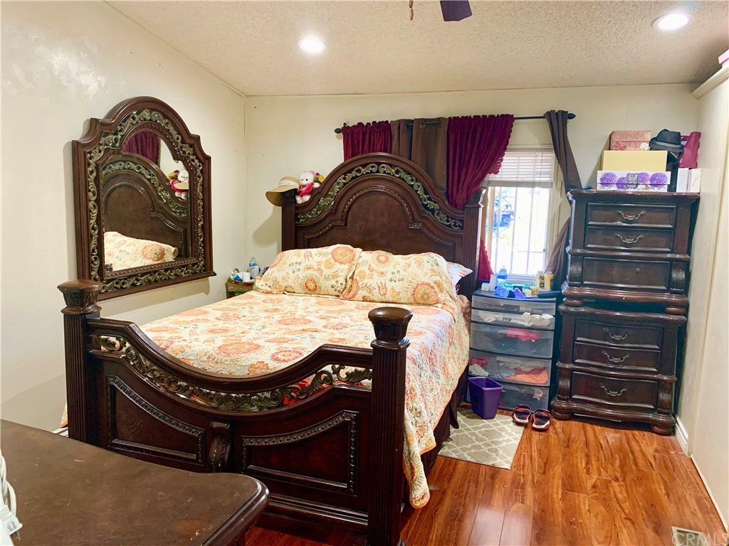 7101 Rosecrans Avenue, Unit 45 Paramount, CA 90723 - Photo 8 of 22 Master Bedroom.