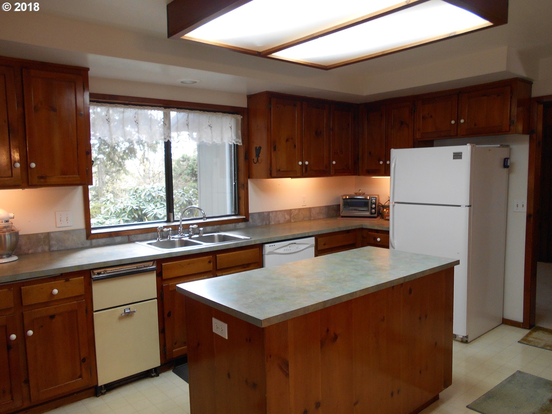 36603 Camp Creek Road Springfield, OR 97478 - Photo 11 of 28