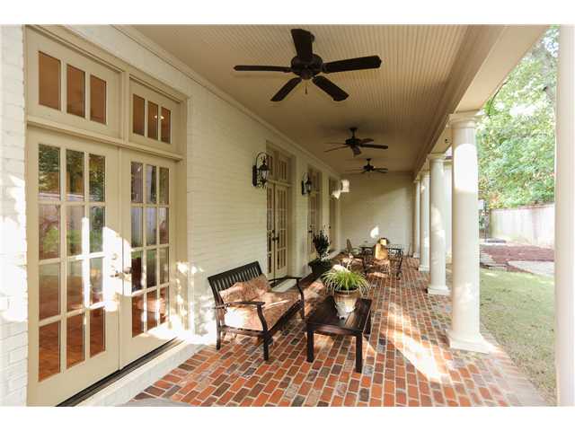 4401 Normandy Road Memphis, TN 38117 - Photo 18 of 21 Magazine perfect! Too enjoy--intimate and private....just enough!