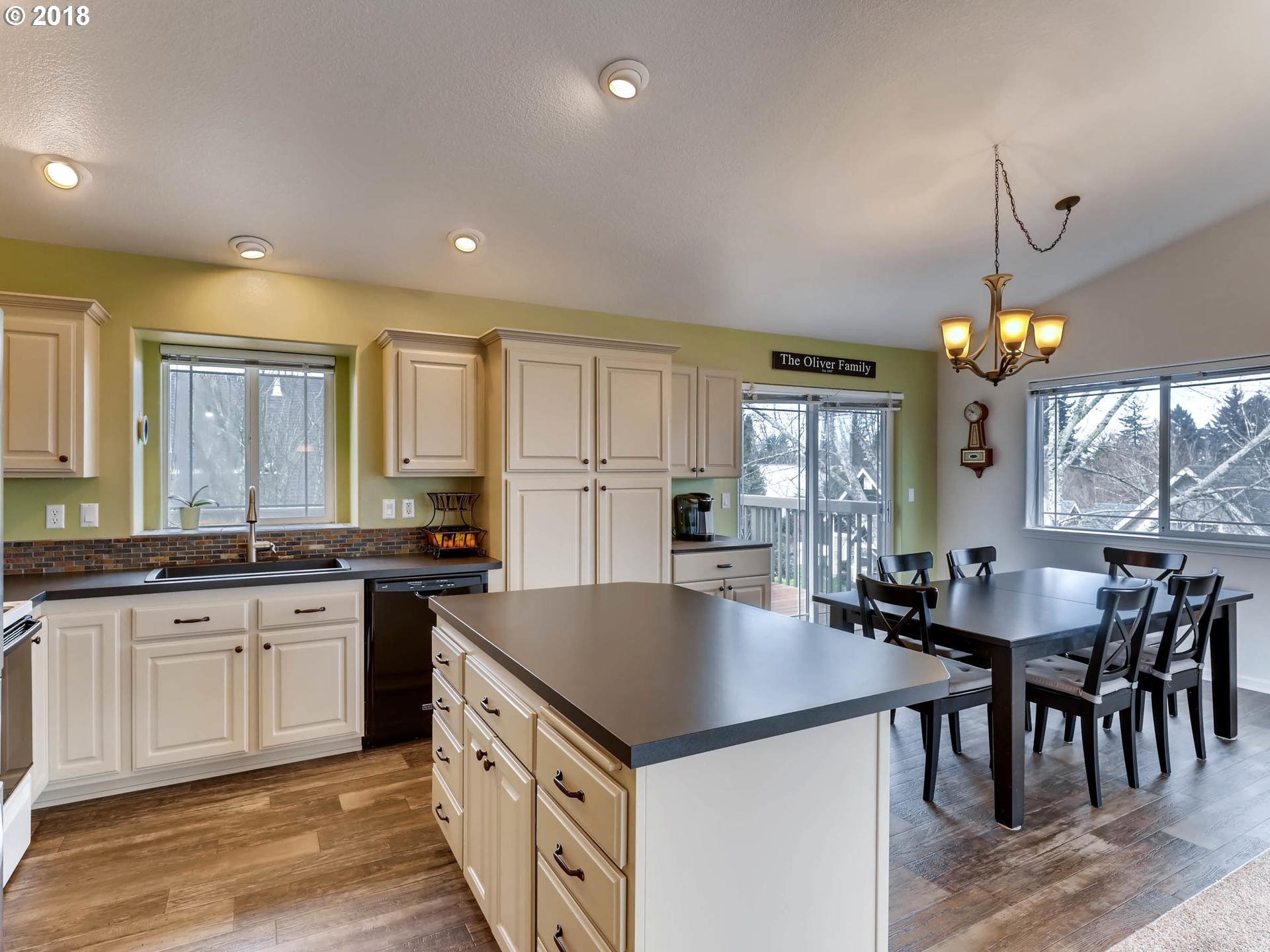 71 Denmark Loop Silverton, OR 97381 - Photo 5 of 25
