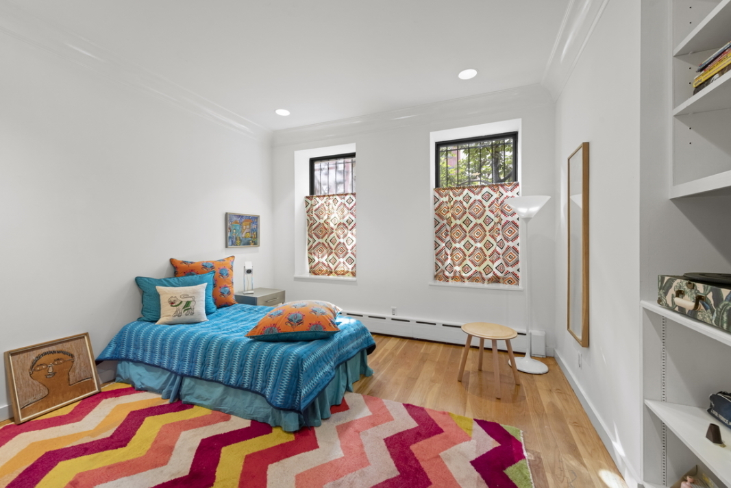319 East 6th Street Manhattan, NY 10003 - Photo 16 of 26