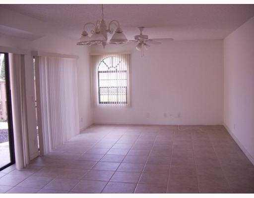 8279 Thames Boulevard, Unit C Boca Raton, FL 33433 - Photo 6 of 8