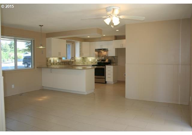 4395 Lone Oak Road Southeast Salem, OR 97302 - Photo 3 of 16 Gallery Image 3