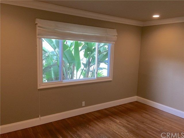 $1,271,500 | 325 Costa Mesa Street, Costa Mesa, CA 92627