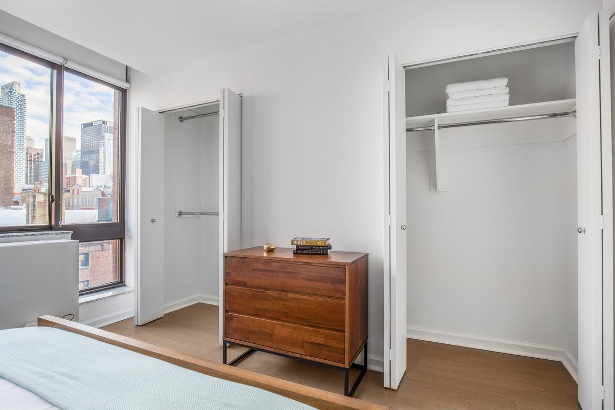 500 West 56th Street, Unit 918 Manhattan, NY 10019 - Photo 7 of 14